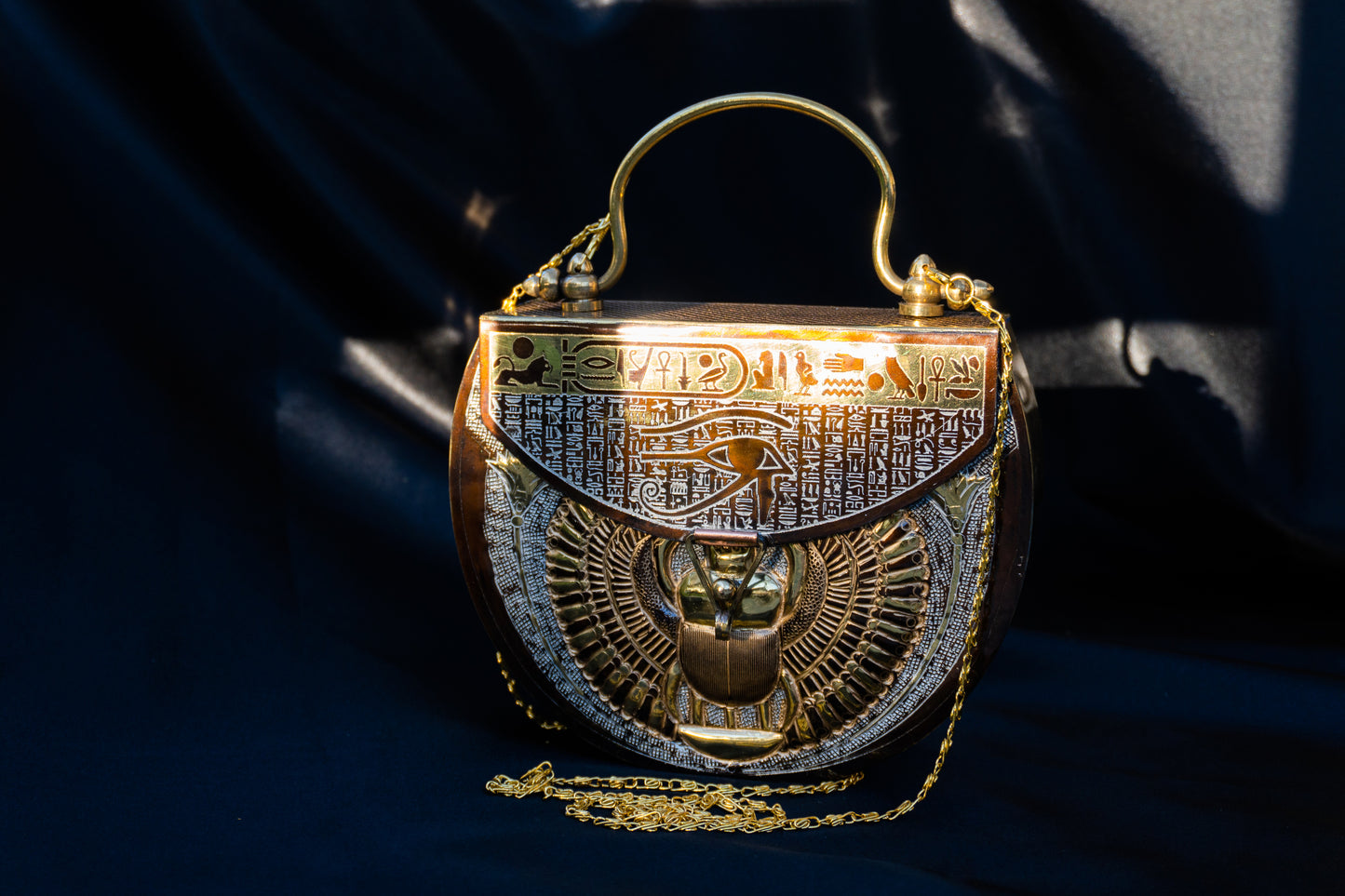 Salma - Handmade Bag, close-up front view