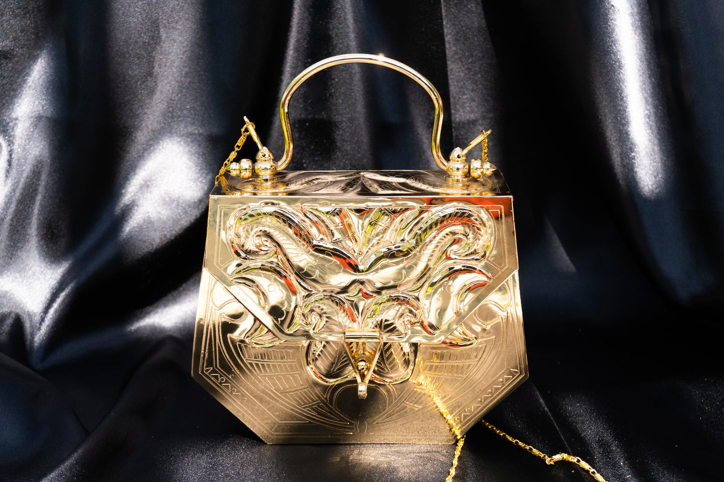 Fayruz - Handmade Bag, close-up front view